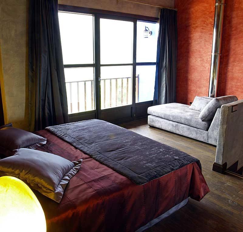 Hotel La Aldea Sonada à Oviede Extérieur photo